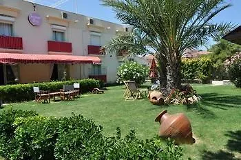 Hotel R+ By