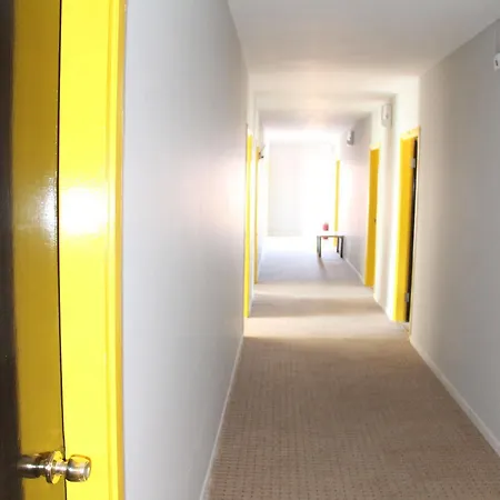 Hotel R+ By 2*